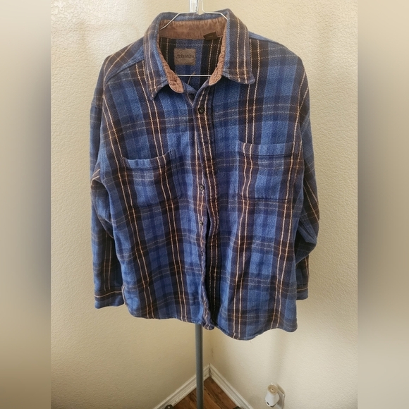 St John's Bay Flannel Long Sleeve Button Up Shirt With Pocket - Picture 1 of 3
